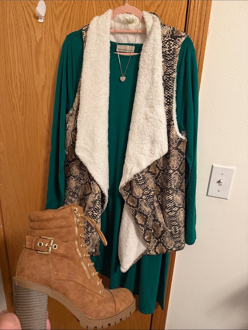 🫶🏼5 for $45!!🫶🏼Zenana Emerald Green Dress